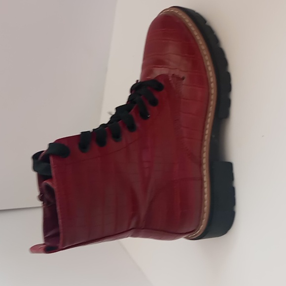 Women's Platform Combat Boots 7 1/2–W Sun + Stone Tiiaa Lace-Up - Picture 1 of 4